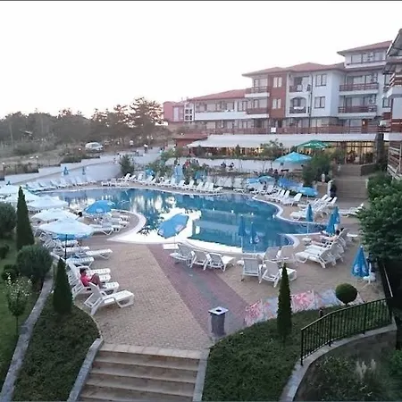 Gardenia Hills 아파트 *